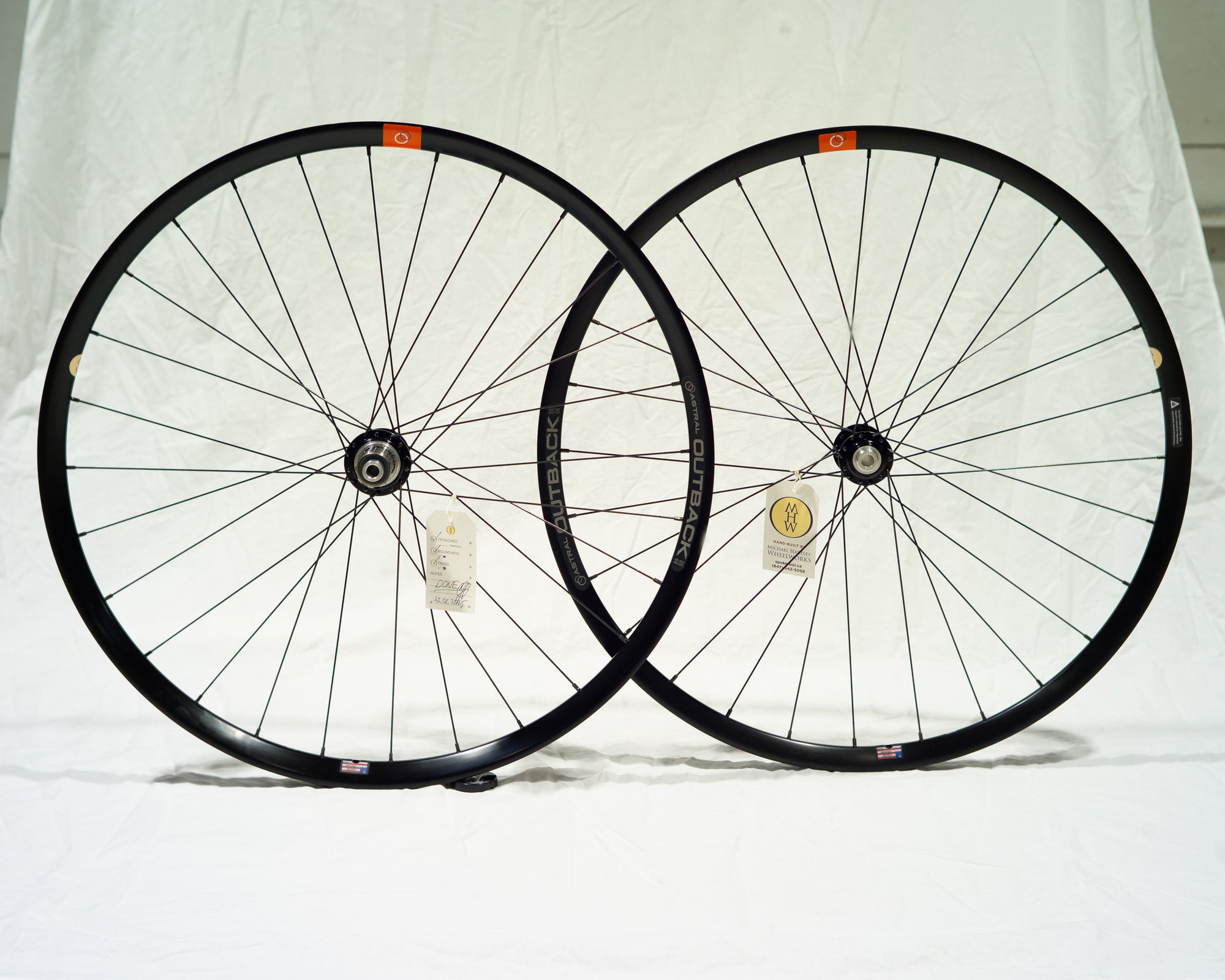 ASTRAL OUTBACK Custom Tubeless Disc Wheelset
