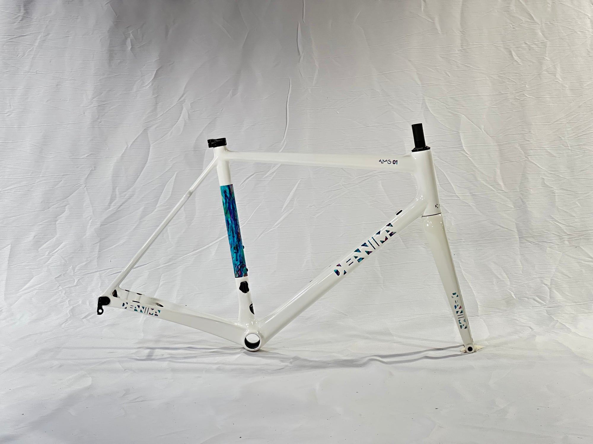 DEANIMA AMG Road Disc Frameset - Size 57