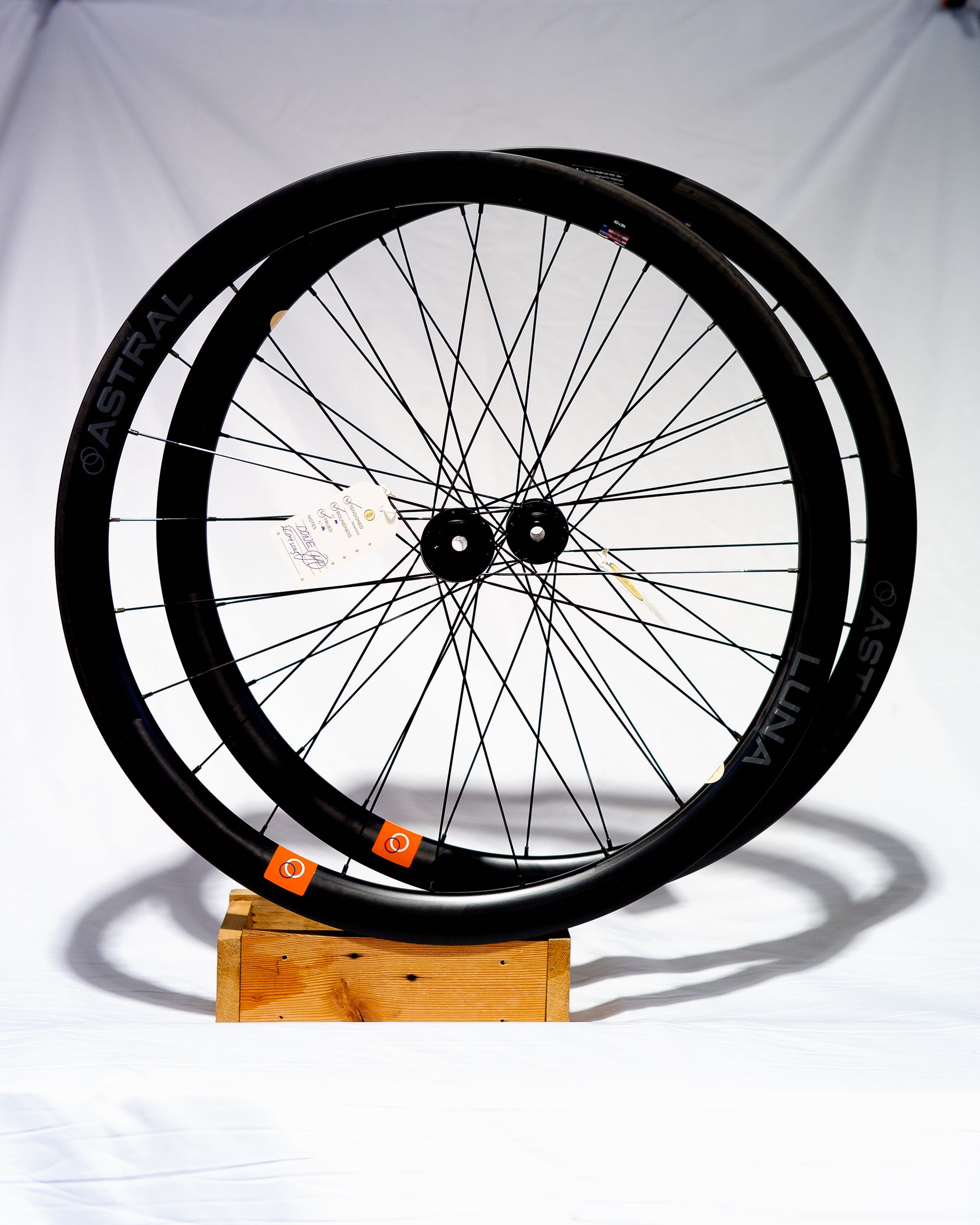 ASTRAL Luna Wheelset