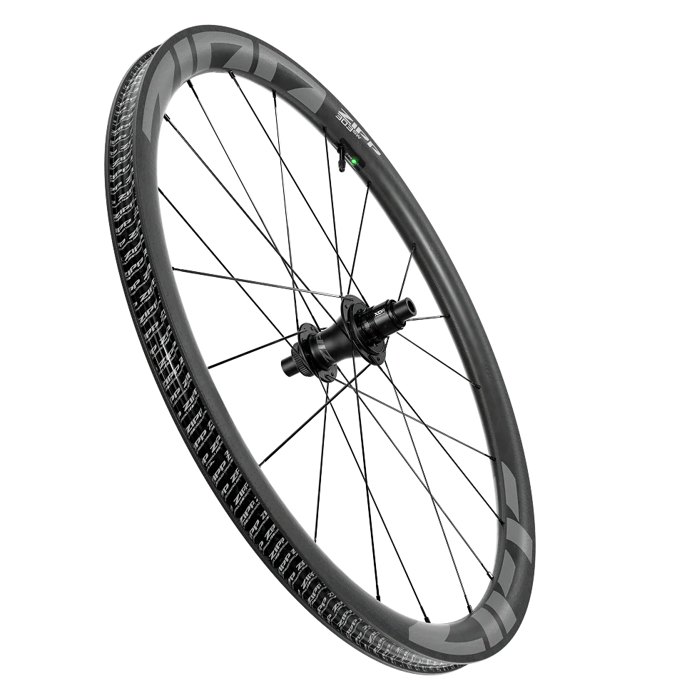ZIPP 303 SW Tubeless Disc-Brake Wheelset