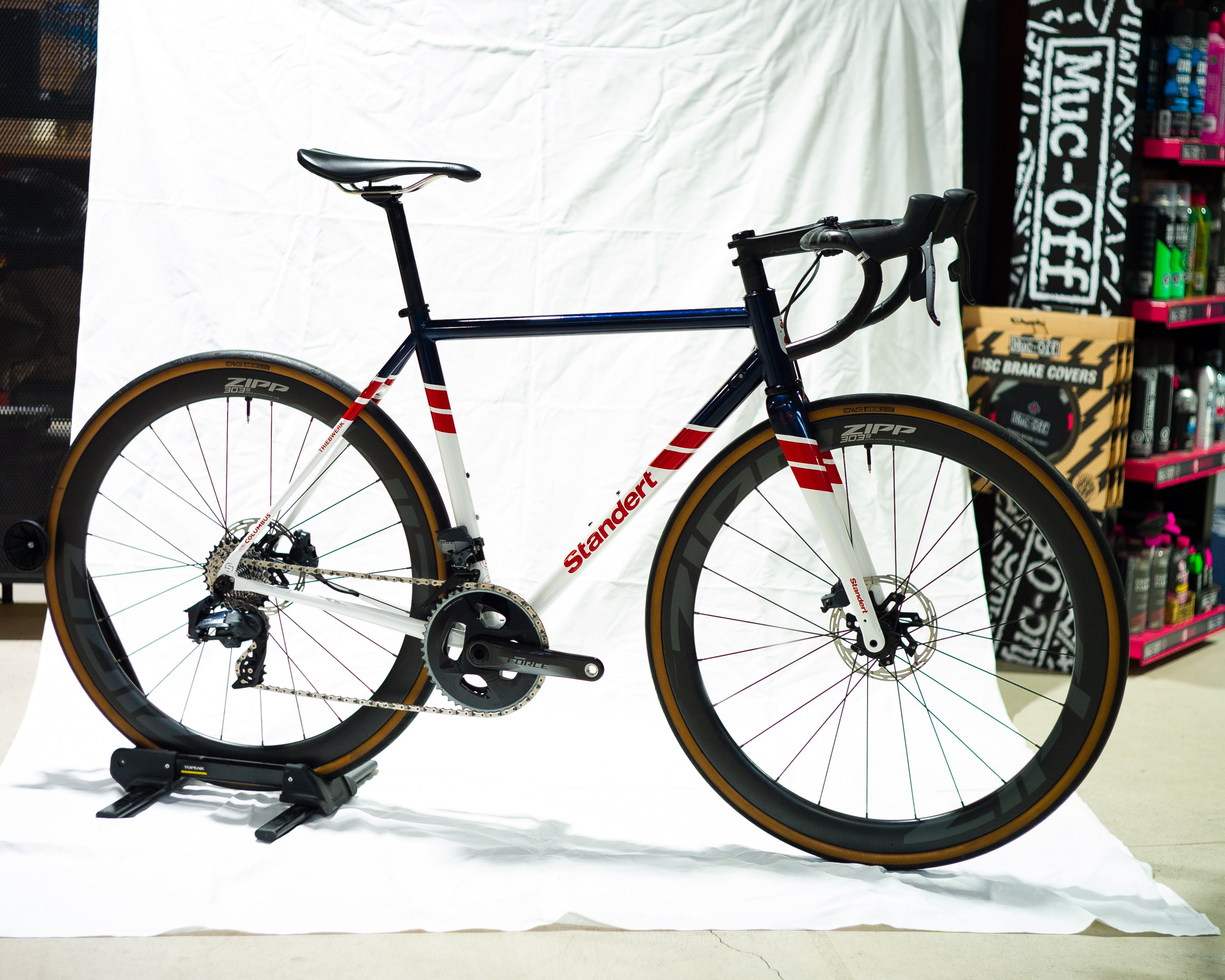 standert rennrad gebraucht Triebwerk Limited IV – Blacksmith Cycle Industrialectric RM-1N (Altered V2) Category:Fahrräder_Shimano Tourney FD TY700 TS6 Size:A0 - Tall/Slim