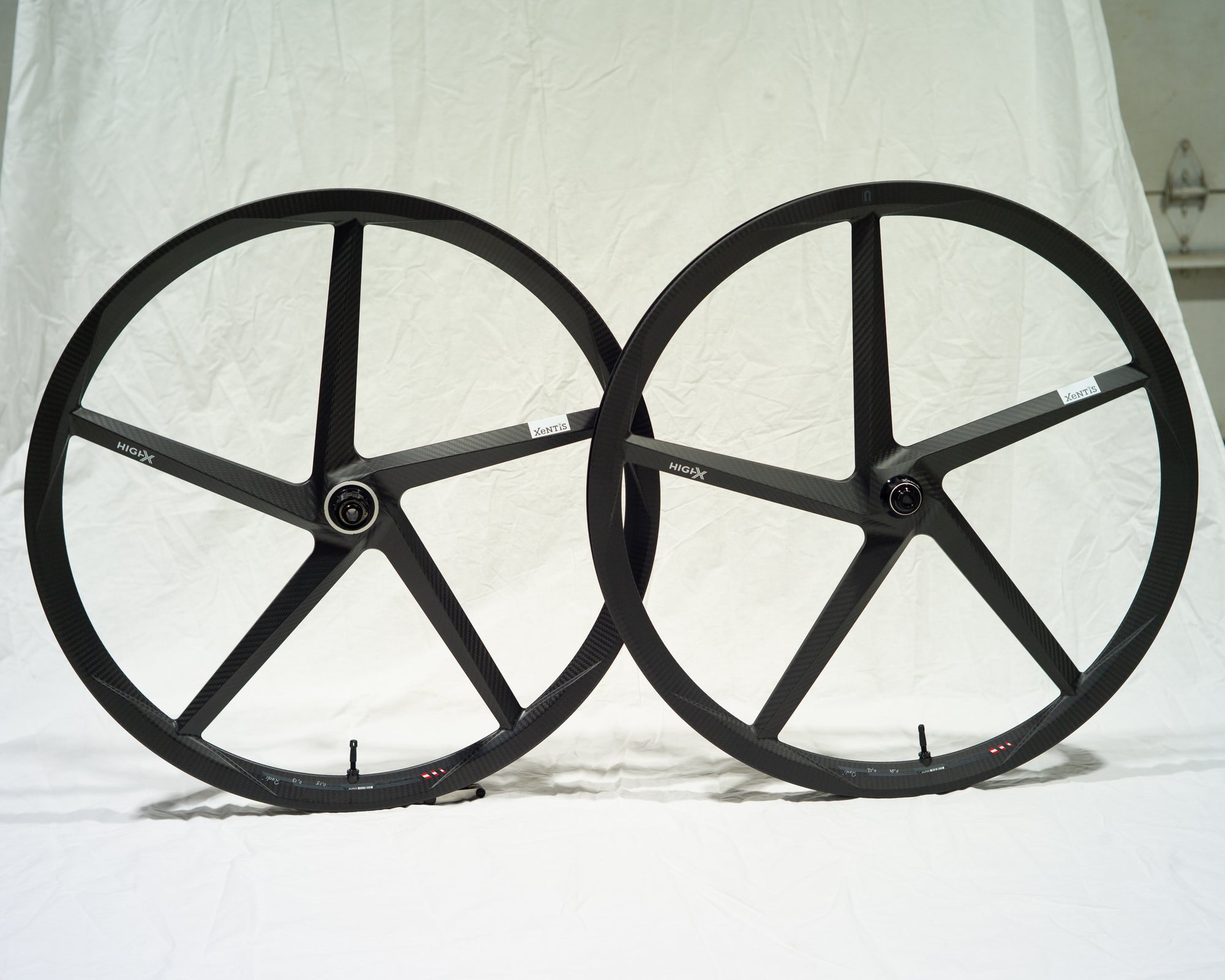 XENTIS High X Tubeless Disc Road Wheel Set