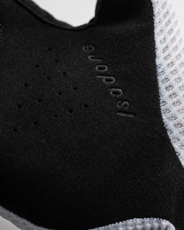 ISADORE Signature Light Gloves