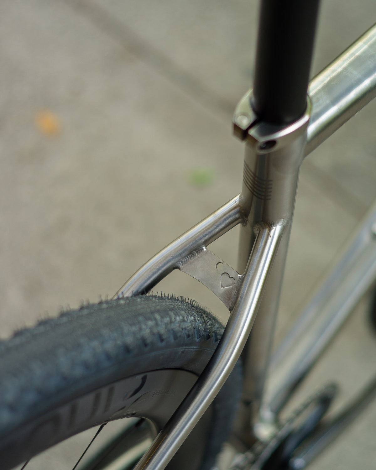Blackheart Gravel Ti – SRAM Rival XPLR E1 / Parcours FKT