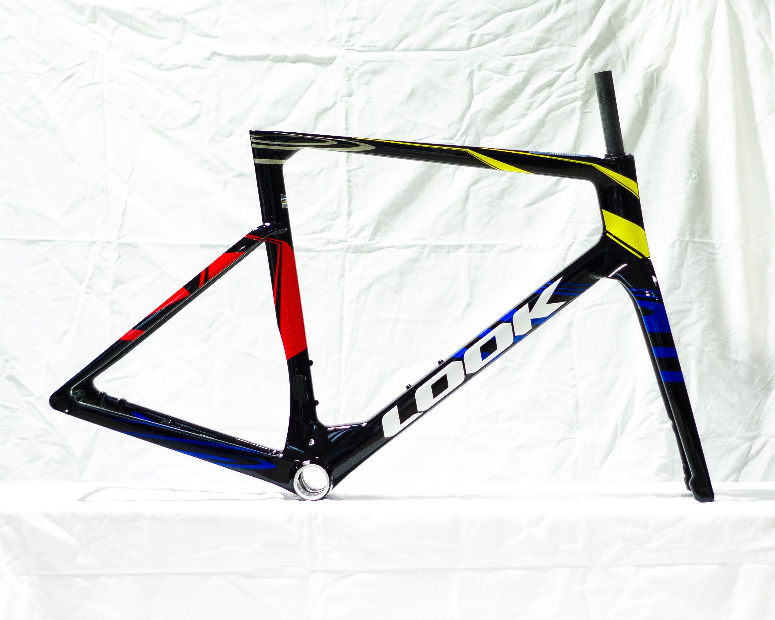 LOOK 795 Blade RS Iconic Edition - Size M and L in stock