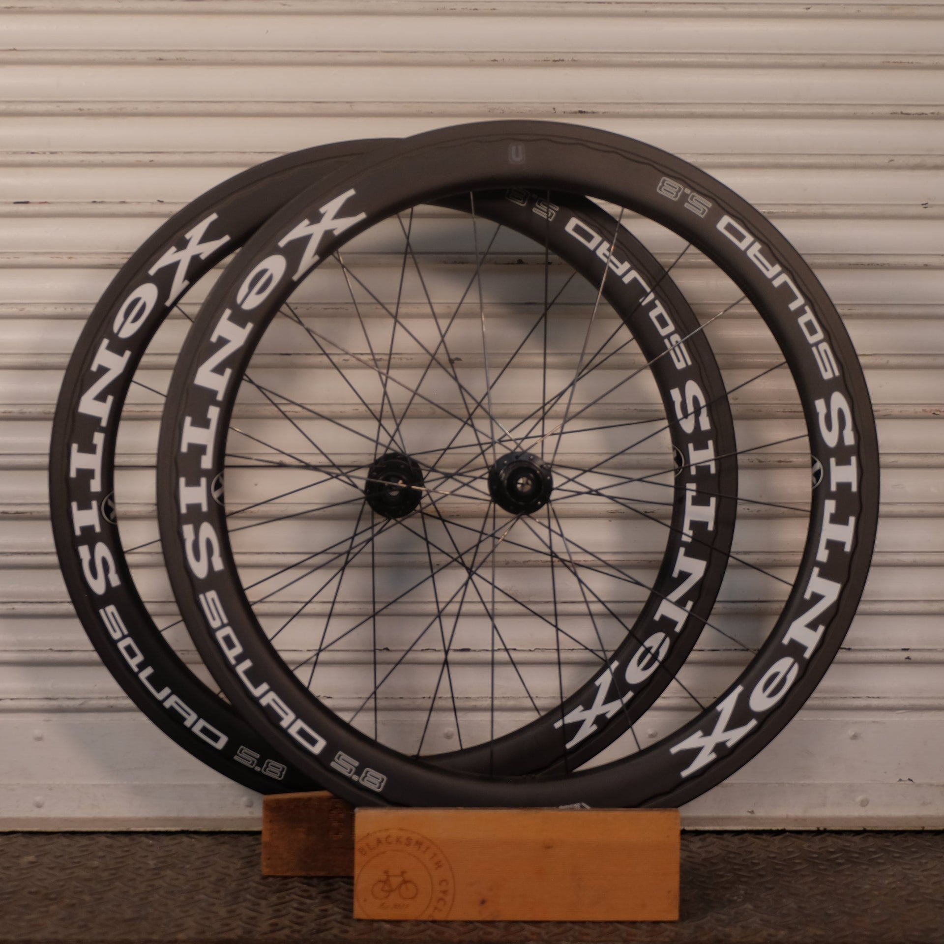 XENTIS Squad 5.8 SL Disc Tubular Wheelset -DEMO- WHITE LOGO 